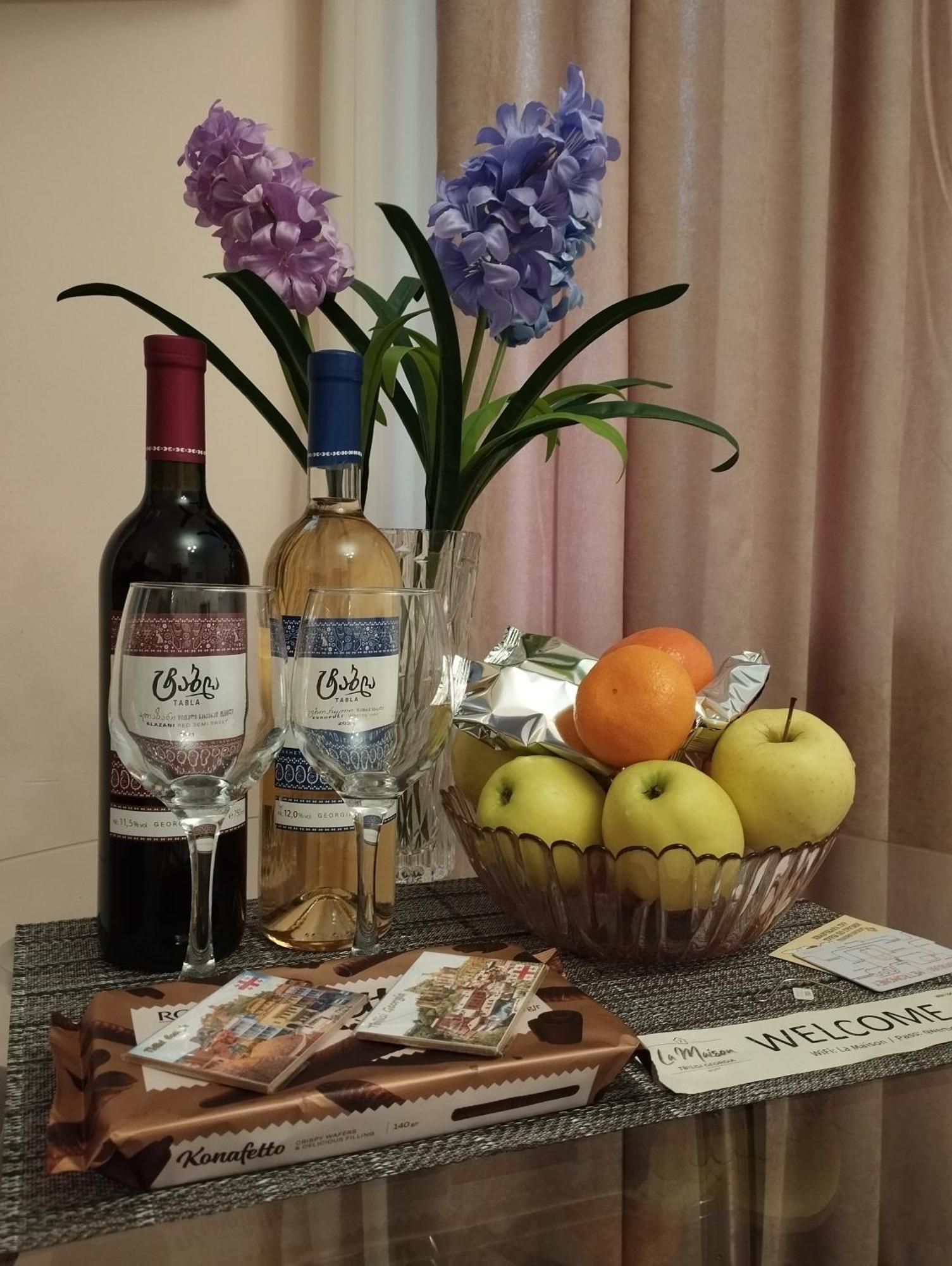 La Maison #7 Tbilisi Eksteriør bilde